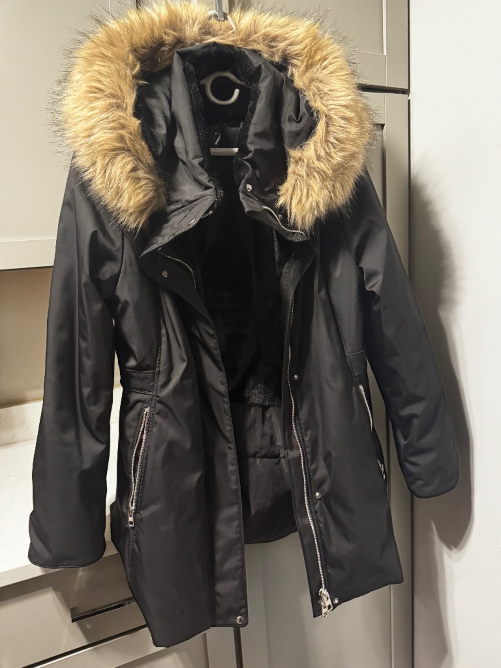 Zara water repellant parka with faux fur hood